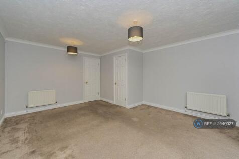 Lounge/Dining Area