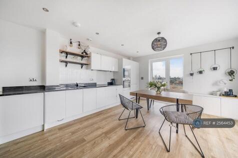 Kitchen / Reception Room