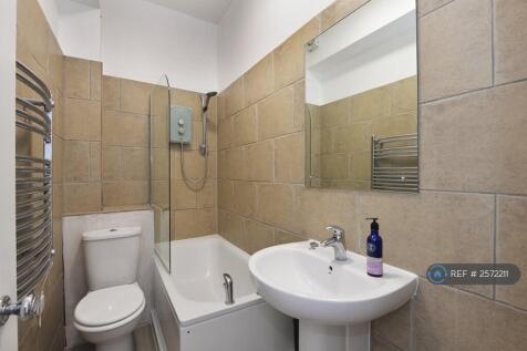 Bathroom (From Entrance)