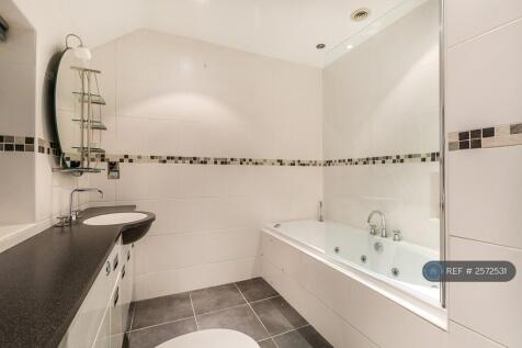 Bathroom Shared Between 2 People