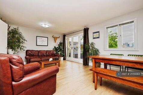 Sitting Dining / Room