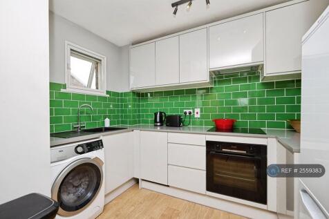 Kitchen With Quality Appliaces In. Dishwasher