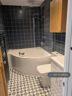 Bathroom - Corner Bath