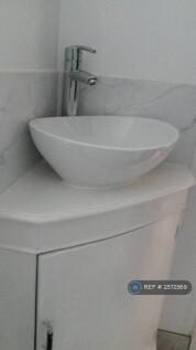 2nd Bathroom