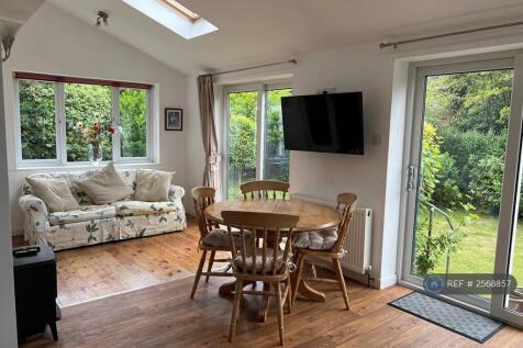 Kitchen Snug 4