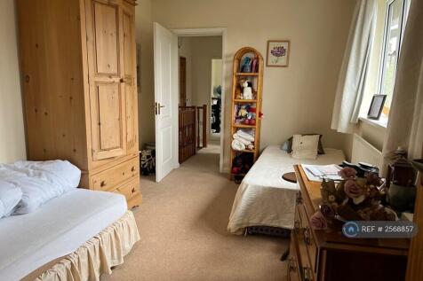 Rear Bedroom