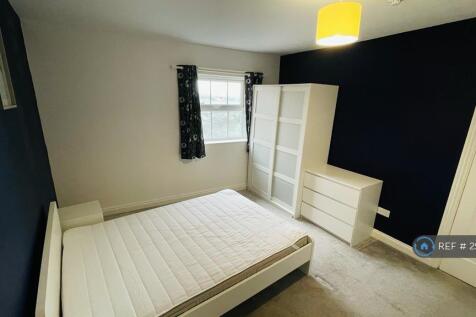 Flat 8 - Bedroom