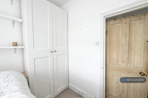 Small Upstairs Double