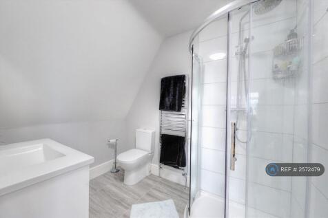 Front Bedroom Ensuite