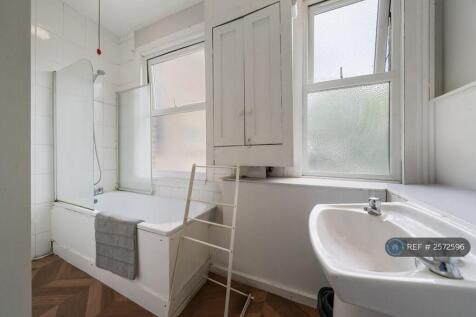 Bathrooom 1