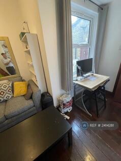 Living Area/Work Desk