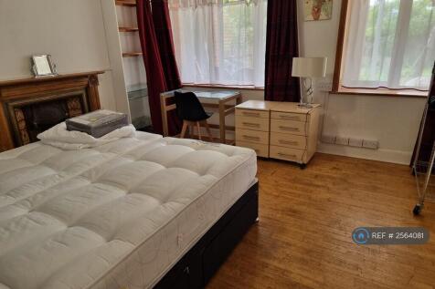 Large Double Garden Facing Room - Super King Bed