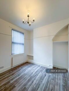 Large Bedroom 2
