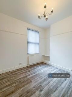 Large Bedroom 2