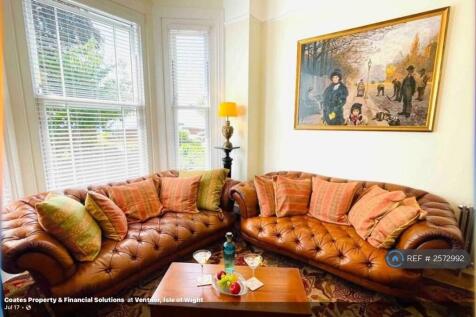 Tetrad Couches