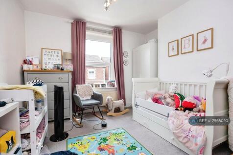 Front Bedroom 