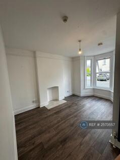 Ground Floor Bedroom: £625