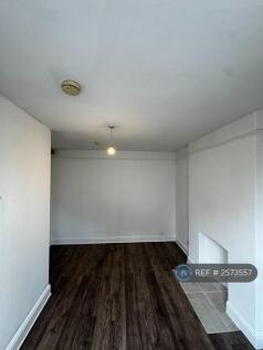 Ground Floor Bedroom: £625