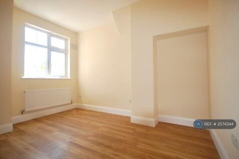 Bedroom 2 Photo 2