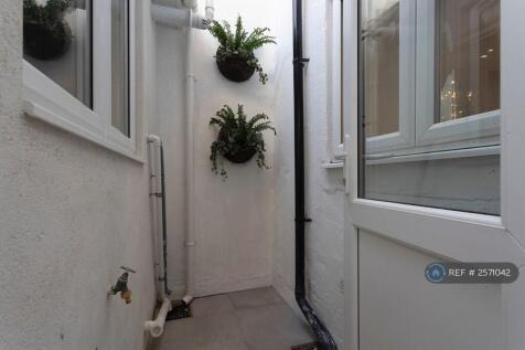 Patio 1