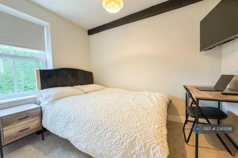 Room &amp; Ensuite 