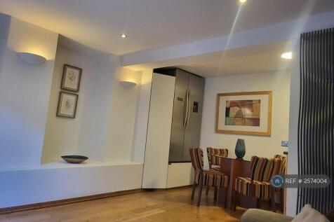Lounge 1