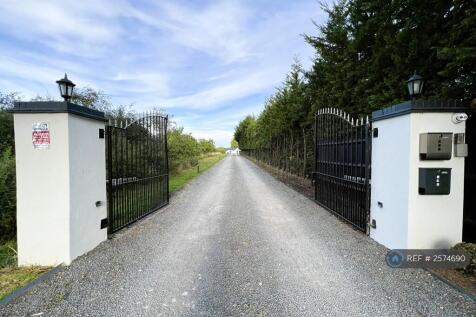 Main Driveway Entrance