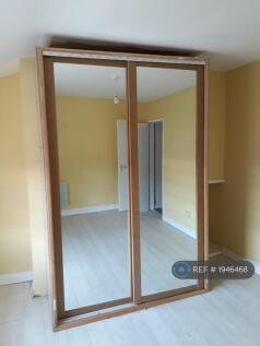 Fitted Wardrobe In Double Bedroom
