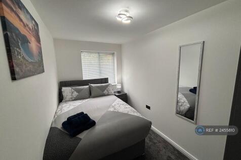 2nd Bedroom