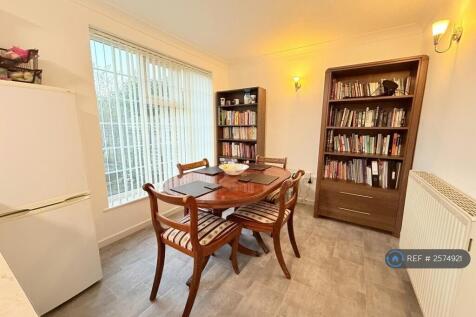 Kitchen &amp; Dining