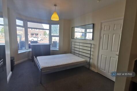 Studio Flat 1
