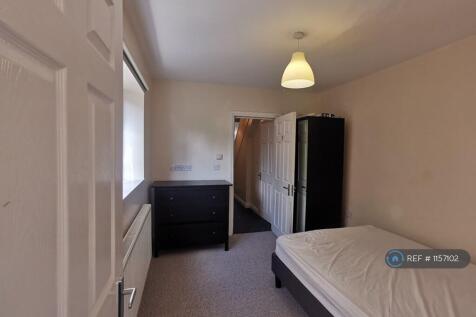 Studio Flat 2