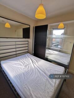 Studio Flat 3