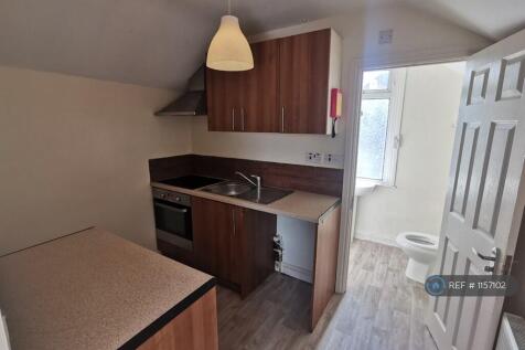 Studio Flat 3
