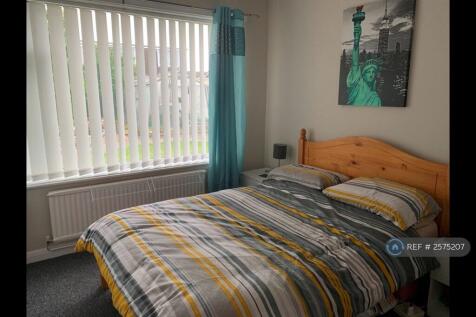 Main Bedroom (Being Redecorated)