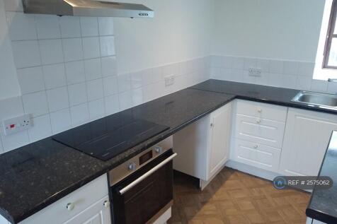 Kitchen - Picture 2