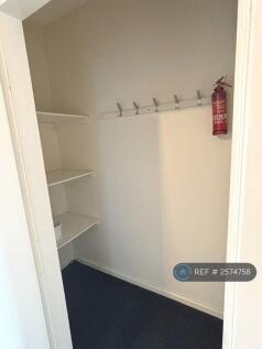 Hallwaycuboard