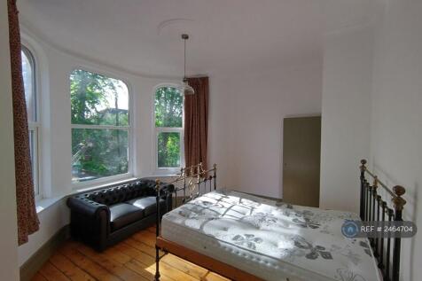 Master Bed 1