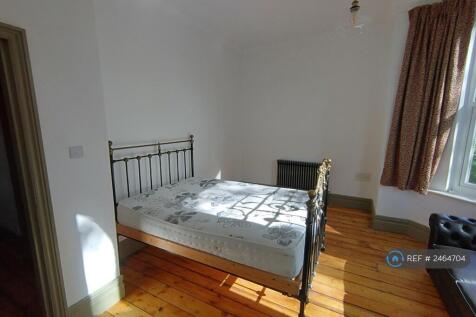 Master Bed 3