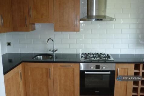Fitted Kitchen With Appliances