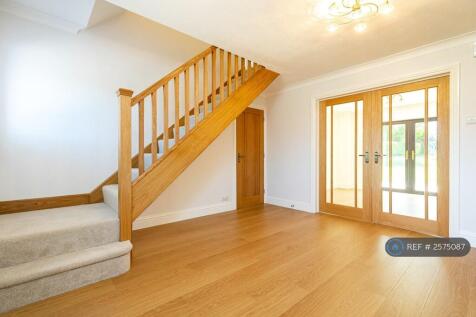 Hall &#43; Doors To Dining/Garden Room 