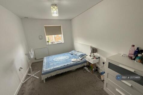 2nd Large Double Bedroom