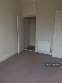 Back Bedroom Built In Wardrobe