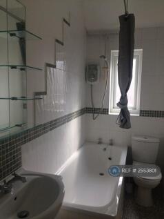Bathroom With Showe