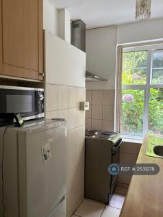 Kitchen, Laundry