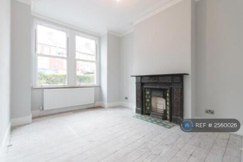 Downstairs Bedroom, Large Sized- Carpeted 