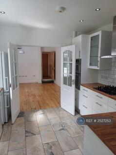 Kitchen Through To Dinning Room