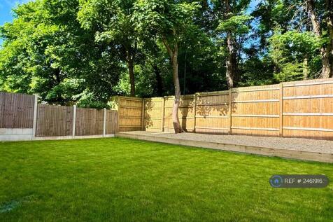 Rear Garden (Highlight Feature)