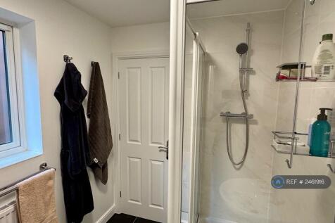 Main Bedroom Ensuite