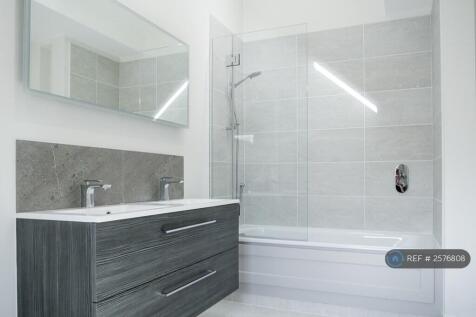 Master Ensuite